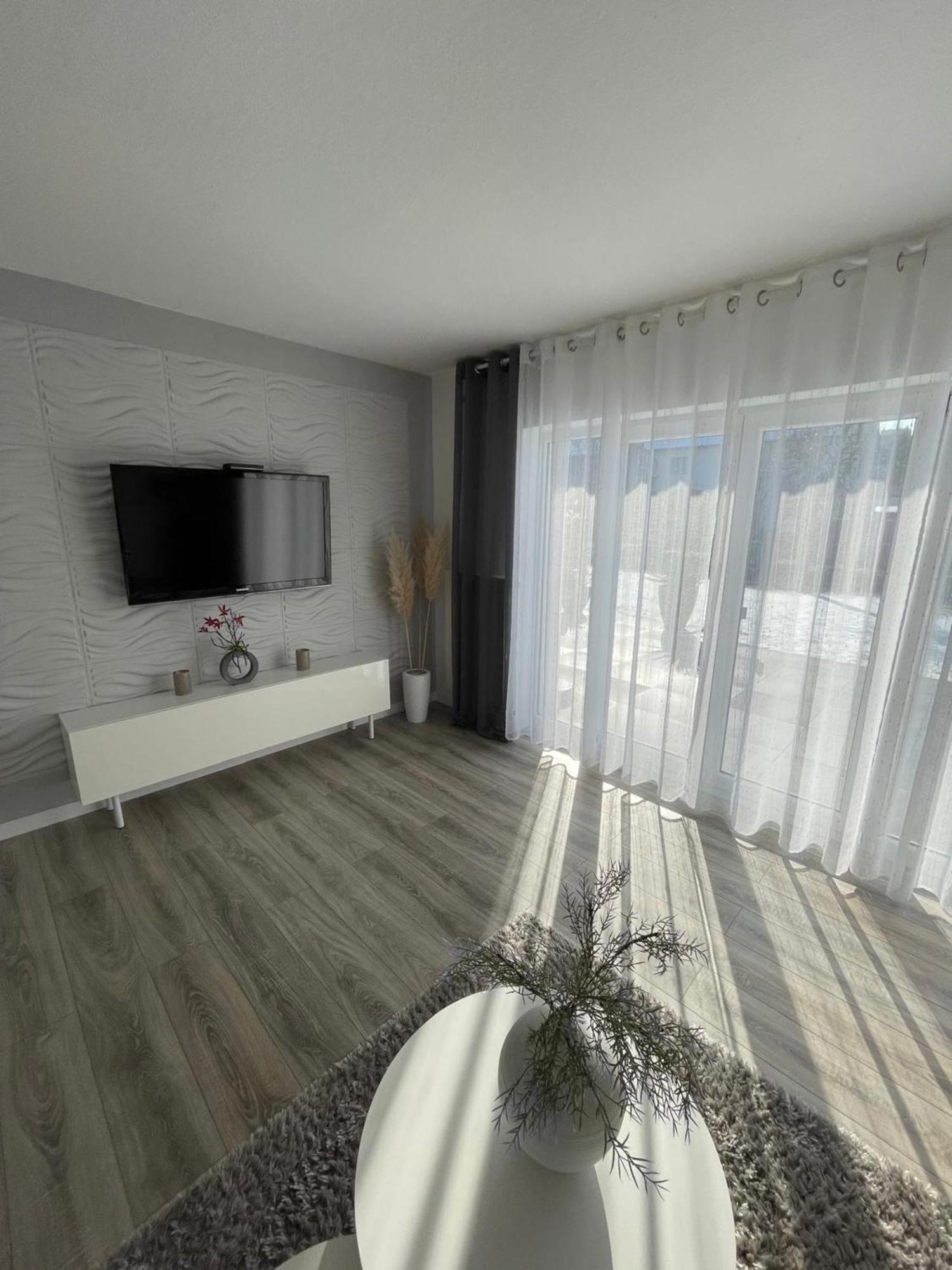 Zum Sternberg Apartment Muensingen Ngoại thất bức ảnh